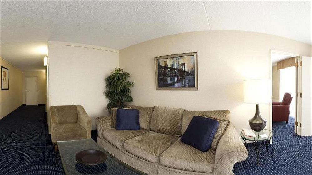 Holiday Inn Akron-West By Ihg Montrose Exteriör bild