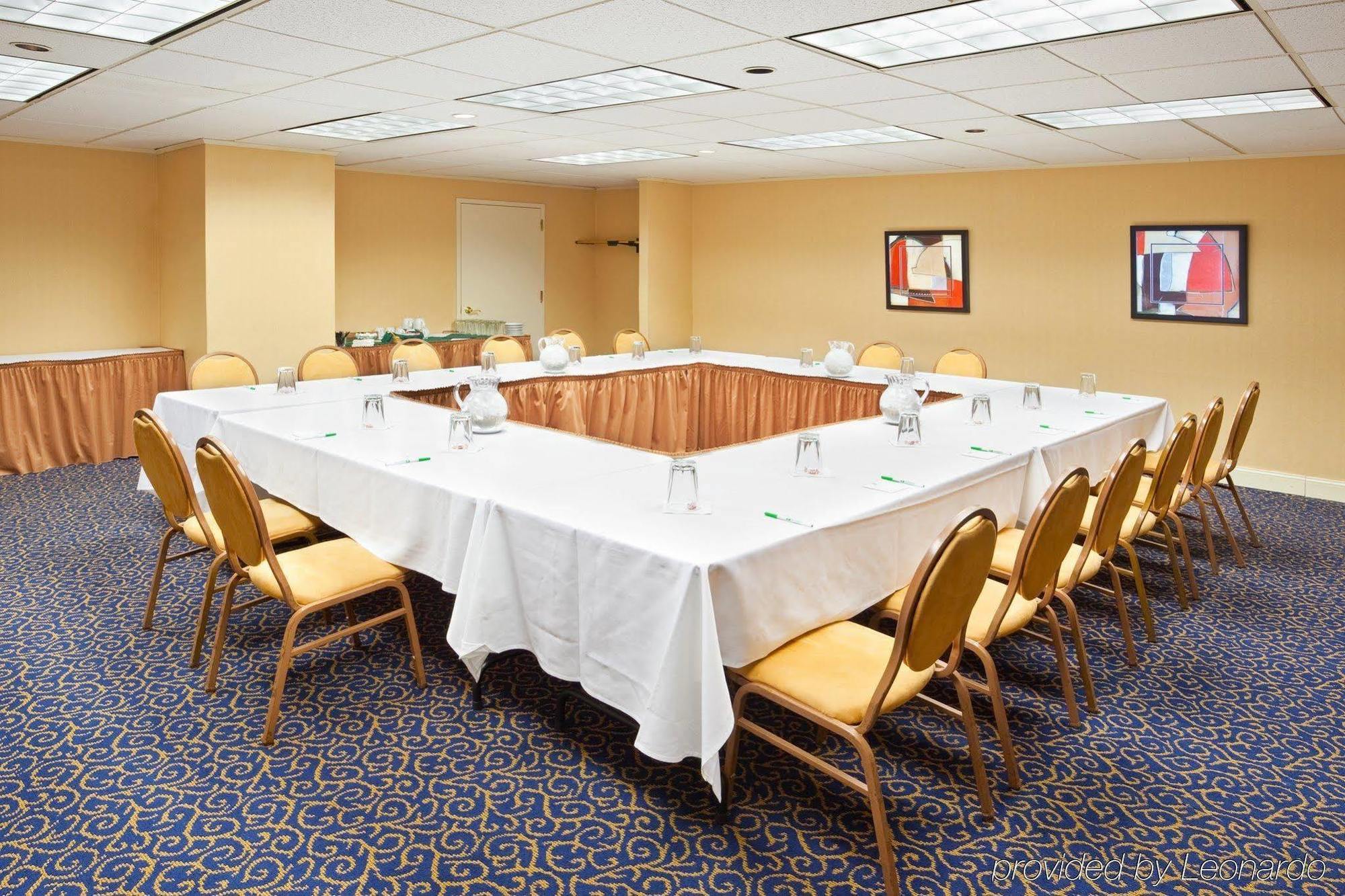 Holiday Inn Akron-West By Ihg Montrose Exteriör bild